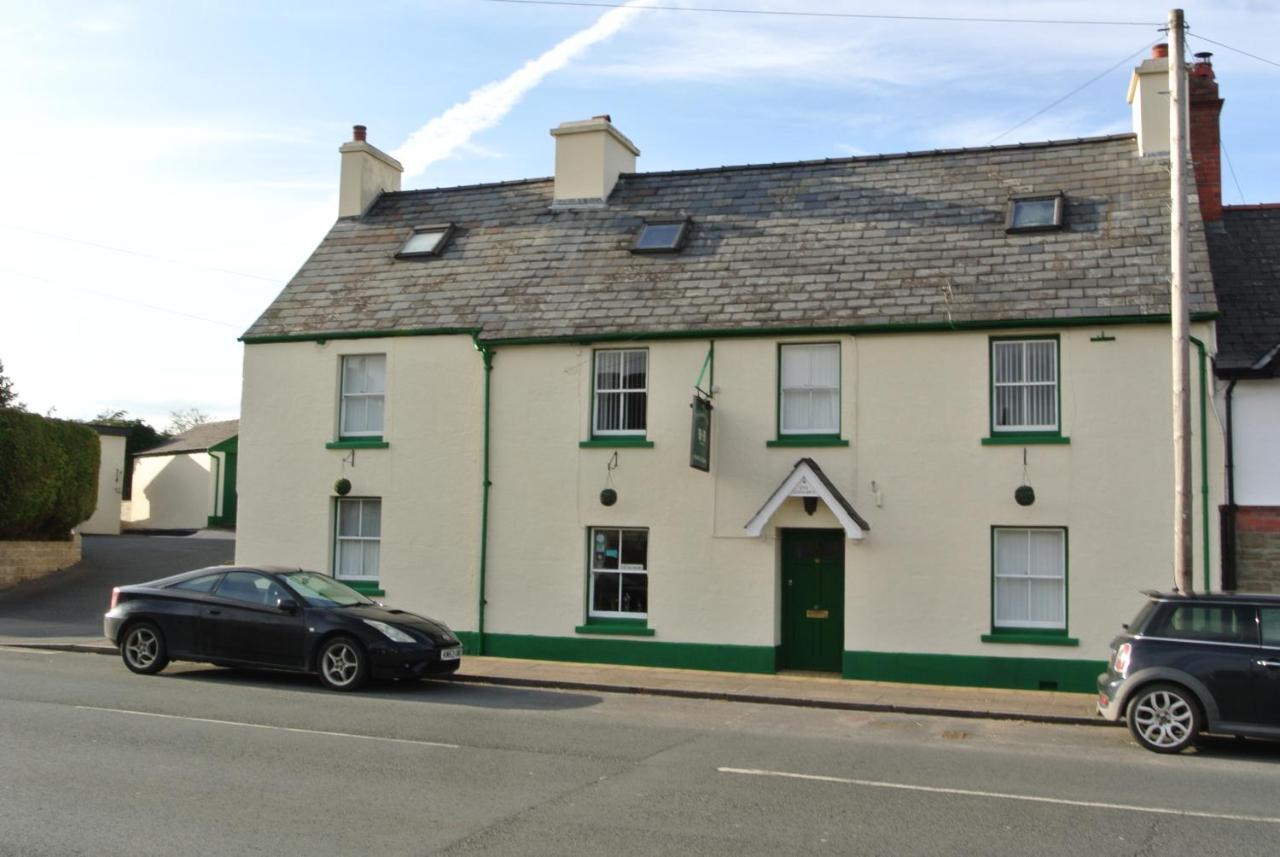 Old Castle Farm Guest House Brecon Dış mekan fotoğraf
